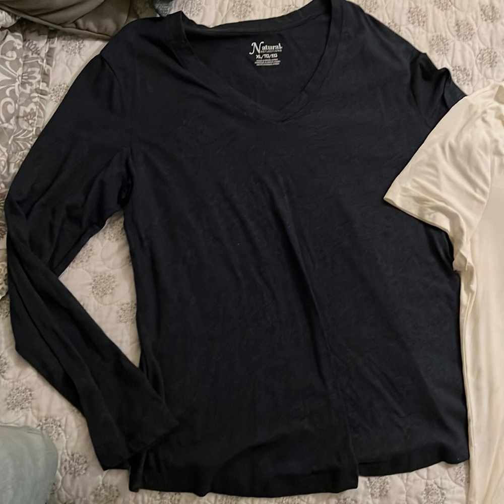 3 FOR $20- navy long sleeve top XL and off white short sleeve top XXL